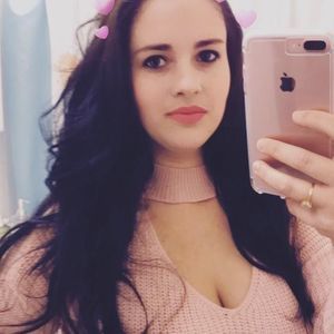 Meet your Posher, Letícia